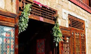 端午艾草怎么挂门上